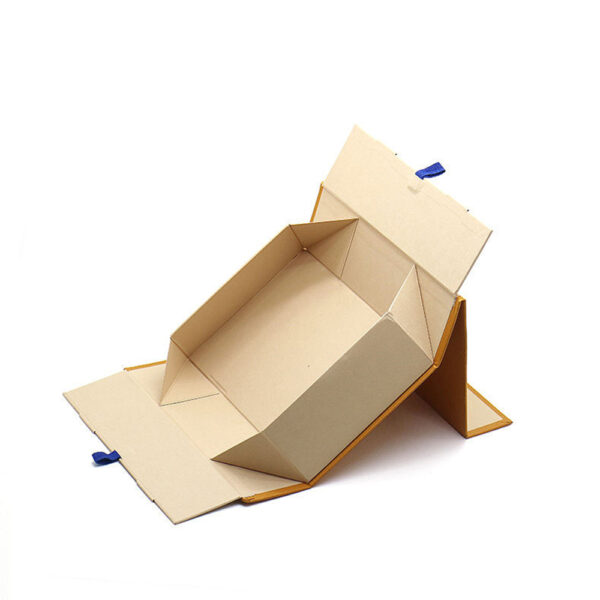 Amber Collapsible Cosmetic Gift Box with Ivory Interior