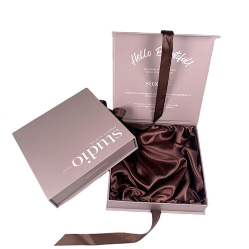 Mauve Collapsible Cosmetic Gift Box with Satin Interior Mauve Collapsible Cosmetic Gift Box with Satin Interior